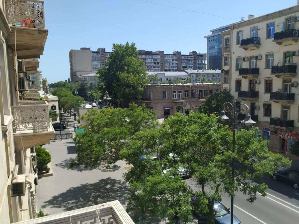 Between 28May Metro Station And National Boulevard Seaside Park Baku Luaran gambar