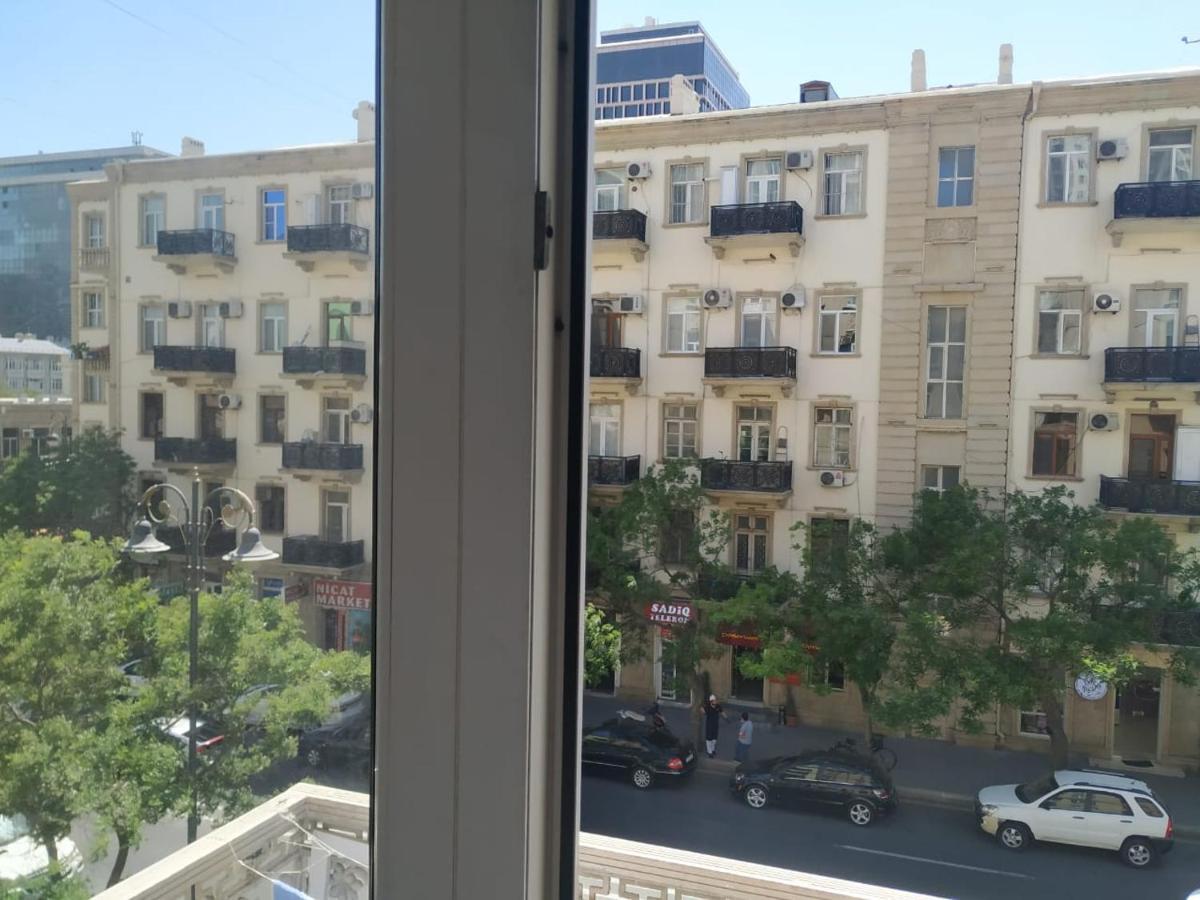 Between 28May Metro Station And National Boulevard Seaside Park Baku Luaran gambar