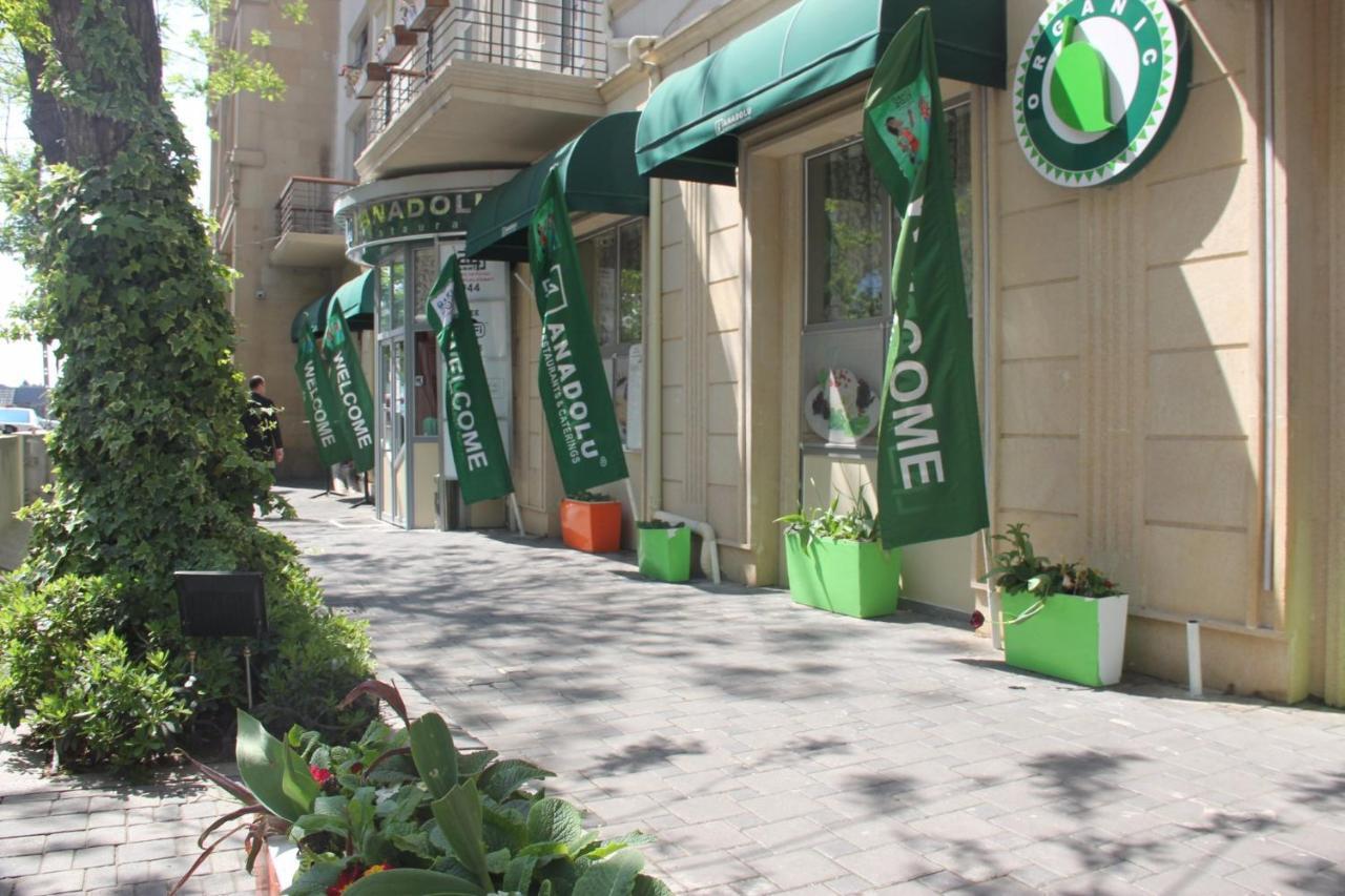 Between 28May Metro Station And National Boulevard Seaside Park Baku Luaran gambar
